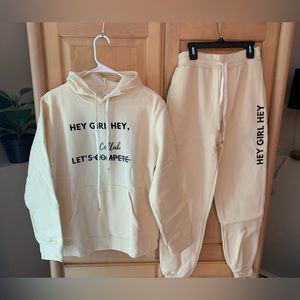 2 piece set new out of package